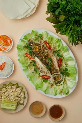 Hình ảnh Cá Lóc Hấp Cuốn Bánh Tráng