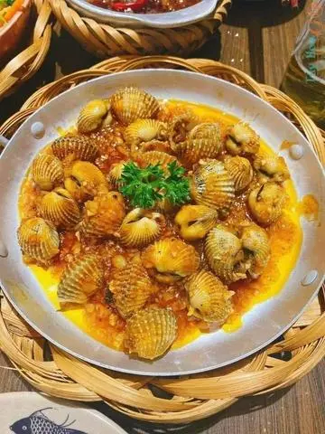 Hình ảnh sò huyết sốt trứng muối