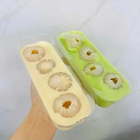 Hình ảnh Bánh Khúc Bạch Vải Thiều Lá Dứa