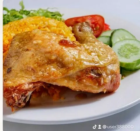 Hình ảnh Cơm gà mắm me