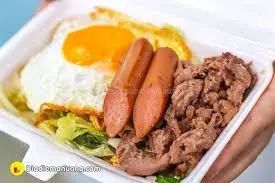 Hình ảnh Nui xào thịt bò trứng opla xúc xích