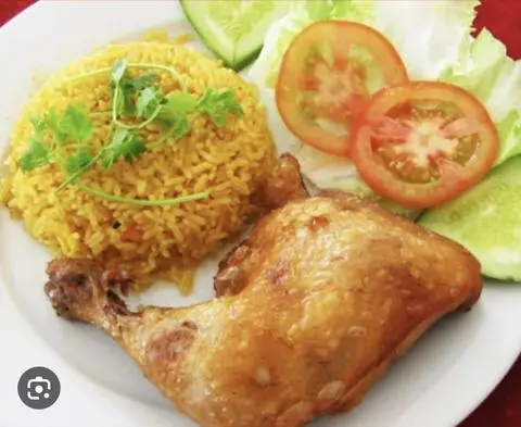 Hình ảnh Cơm đùi góc tư đặc biệt