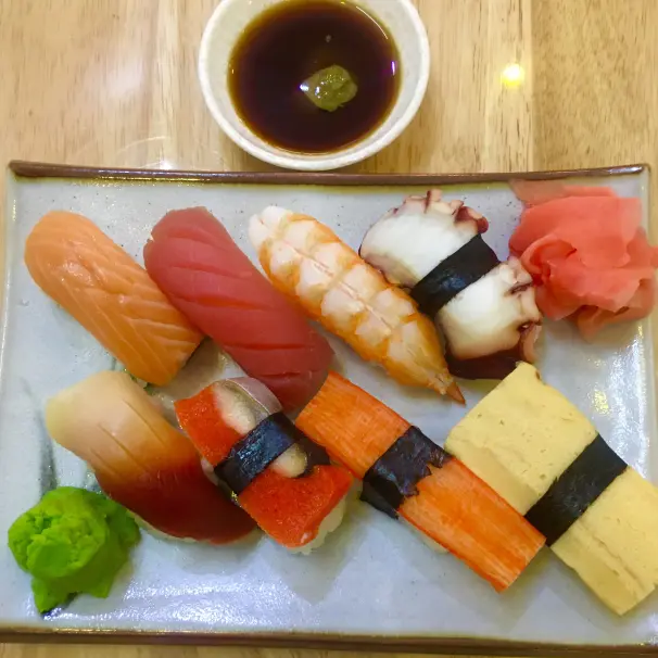 Hình ảnh Combo Sushi 2 