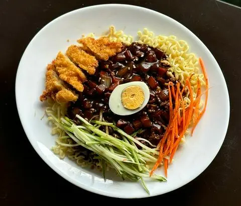 Hình ảnh Mỳ tương đen