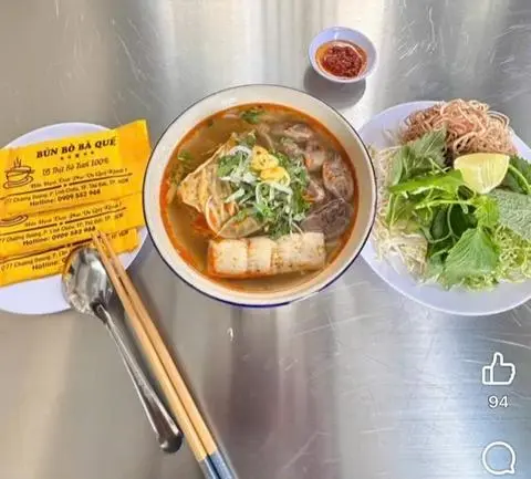 Hình ảnh Bún Bò Tái Thịt Gân Chả