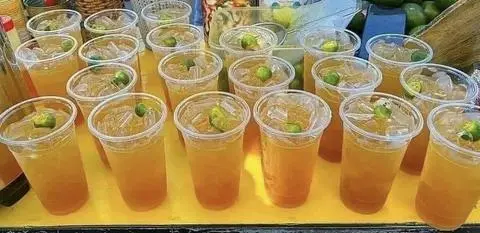 Hình ảnh trà tắc (ly khổng lồ)