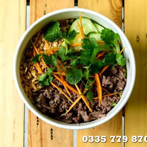 Hình ảnh Bún trộn thịt bò