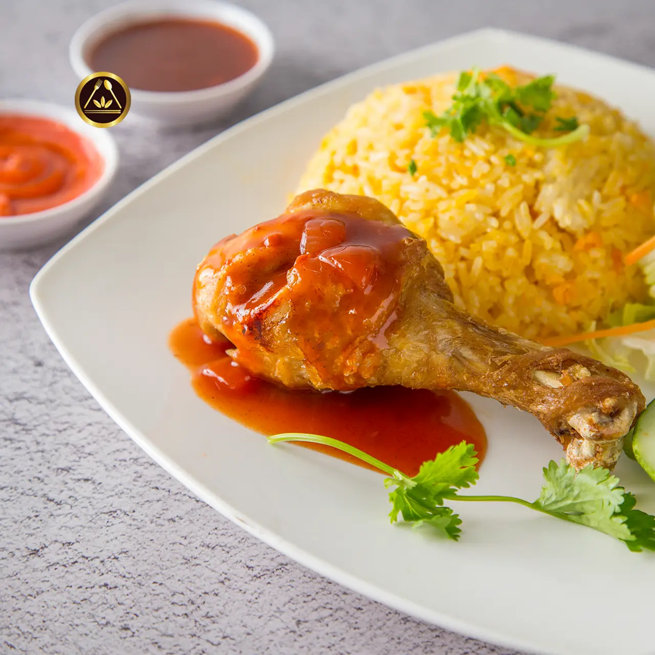 Hình ảnh Cơm Chiên Đùi Gà/ Má Gà