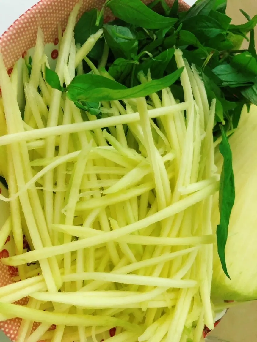 Hình ảnh Rau + Xoài