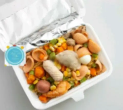 Hình ảnh 2 Mì thập cẩm - 1 coca