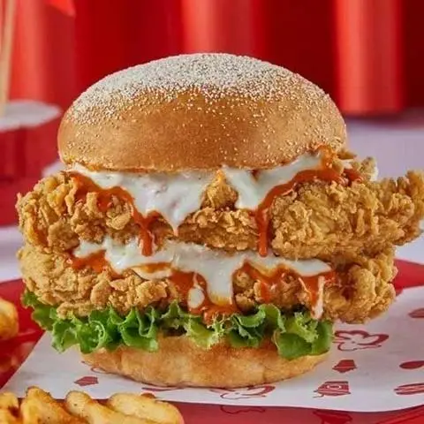 Hình ảnh HAMBURGER GÀ + PHOMAI
