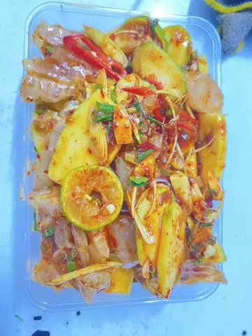 Hình ảnh Chân gà sốt Thái