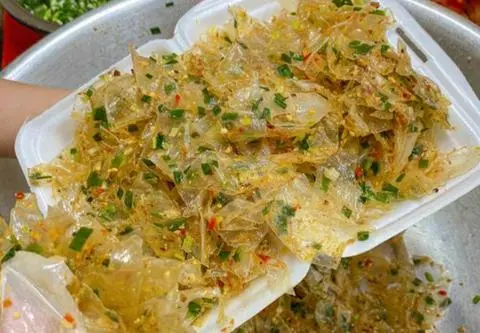 Hình ảnh Bánh tráng trộn mỡ hành