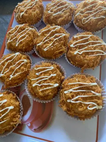 Hình ảnh bánh bông lan chà bông đỏ 