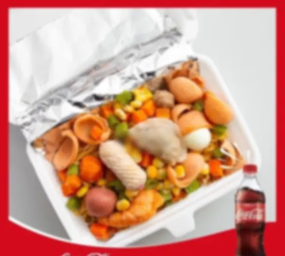 Hình ảnh Mì trộn thập cẩm - coca