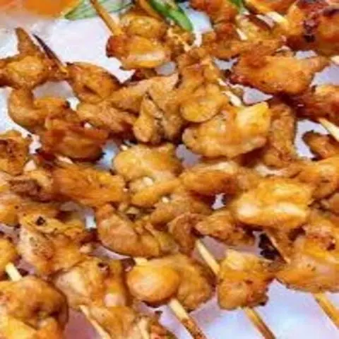 Hình ảnh 2 xiên vú heo nướng