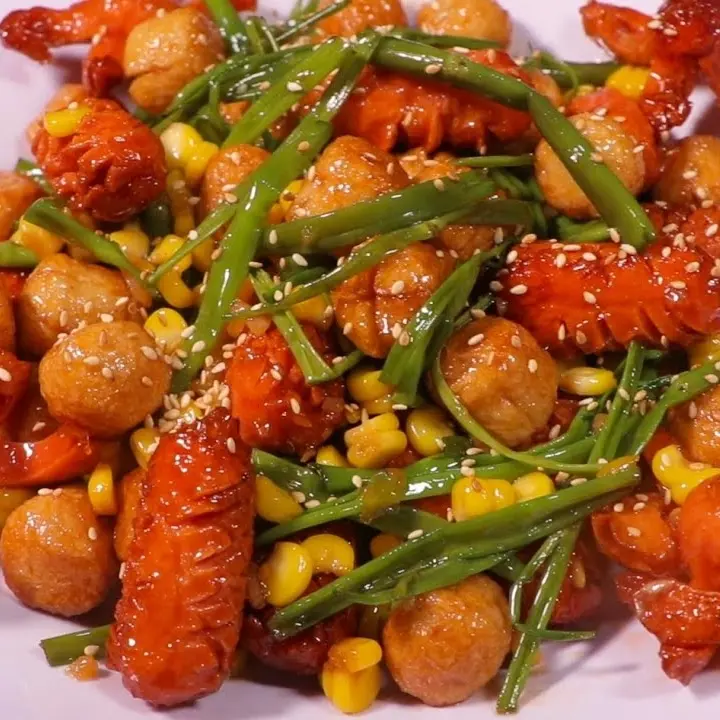 Hình ảnh Combo Cá Viên Chiên Sốt Mắm Tỏi Phần Lớn