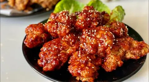 Hình ảnh Gà tokbokki chiên sốt cay