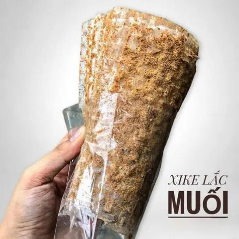 Hình ảnh Bánh tráng xike lắc muối 