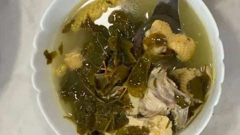 Hình ảnh cơm gà lá giang