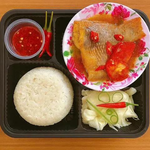 Hình ảnh Cơm Cá Diêu Hồng