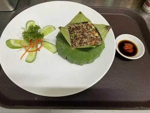 Hình ảnh Cơm Sen Cung Đình Huế