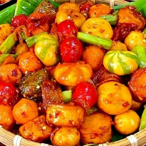 Hình ảnh Combo cá viên chiên sốt mắm tỏi phần vừa