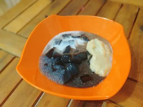 Hình ảnh Chè sương sáo sầu riêng 