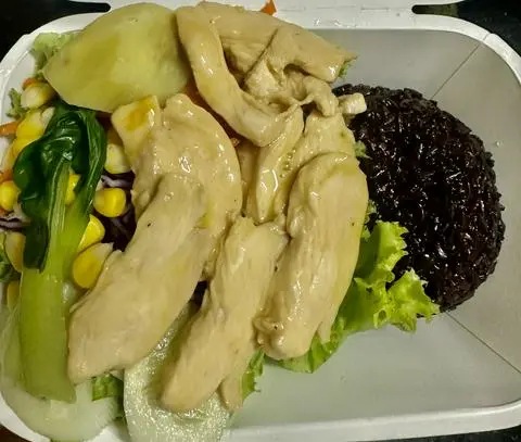 Hình ảnh Ức gà sốt chanh dây