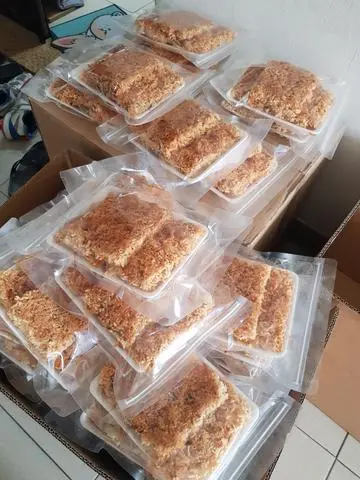 Hình ảnh Cơm cháy Gạo ST25 gói 180gr