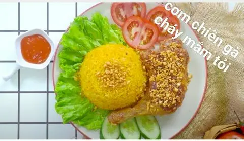 Hình ảnh Cơm gà cháy mắm tỏi (ĐÙI TỎI) 