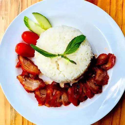 Hình ảnh Cơm  xá xíu nướng lu 