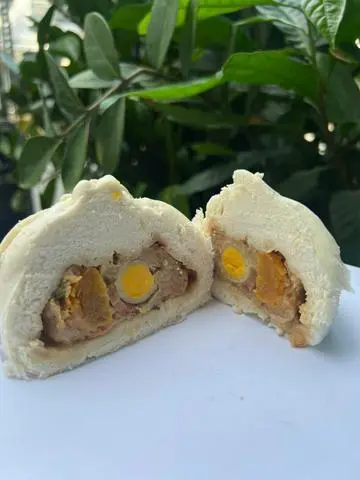 Hình ảnh Bánh bao Xá xíu Trứng Muối 200gr