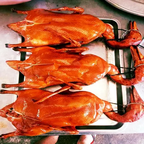 Hình ảnh Vịt quay tiêu Một Con Lớn 