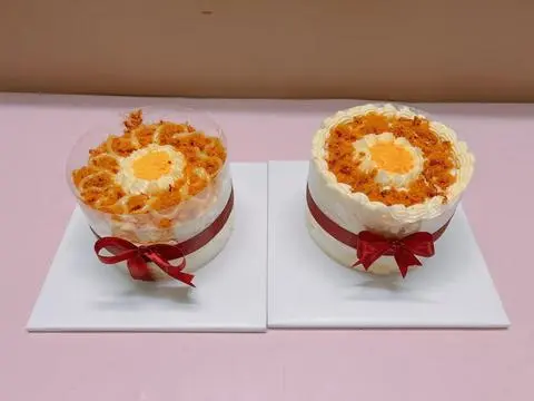 Hình ảnh Bánh sinh nhật trứng muối size nhỏ