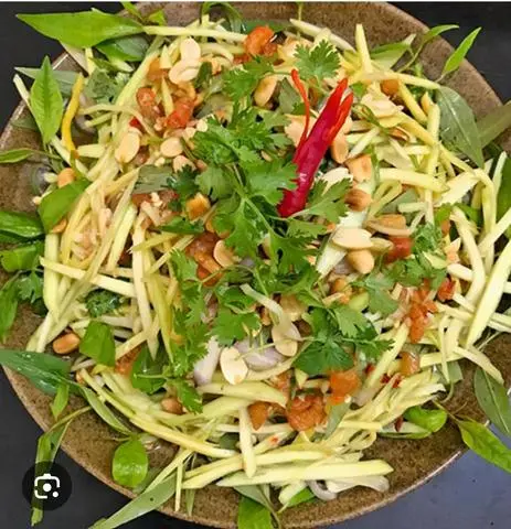 Hình ảnh combo 2 gỏi xoài  khô bò +2 xoài  xanh chấm  muối tôm