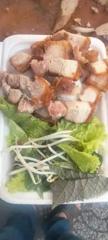 Hình ảnh BÁNH Hỏi HEO QUAY 