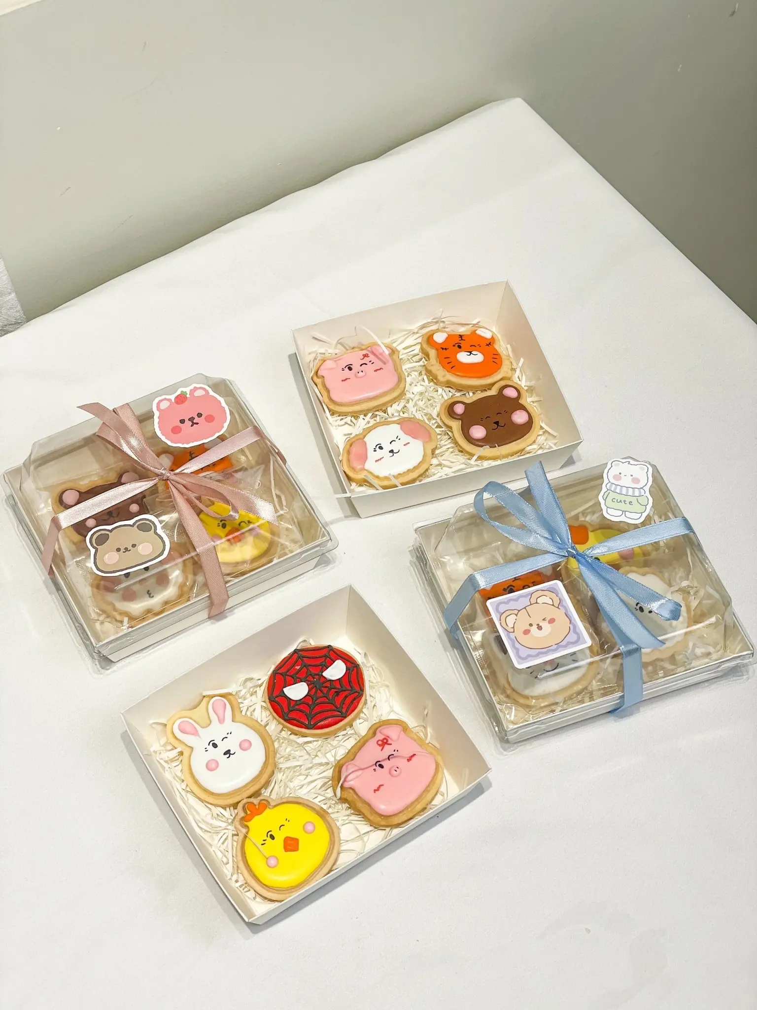 Hình ảnh Hộp 4 Cookie Icing (mẫu ngẫu nhiên)