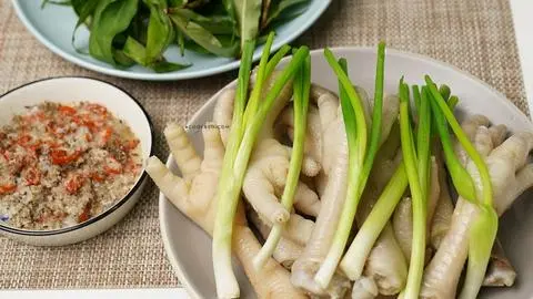 Hình ảnh CHÂN GÀ HẤP HÀNH ( 6 chân )