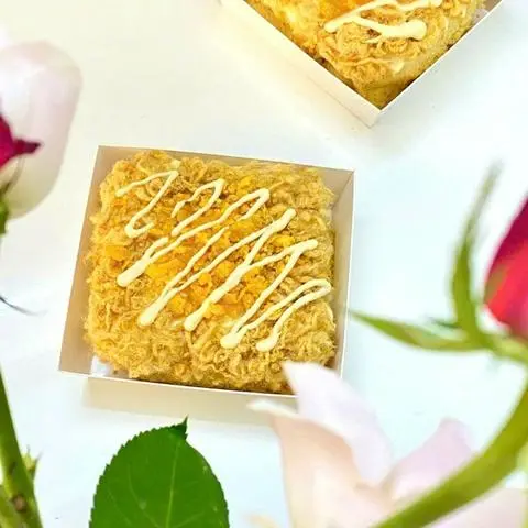 Hình ảnh Bánh BLTM Phô Mai Chà Bông 