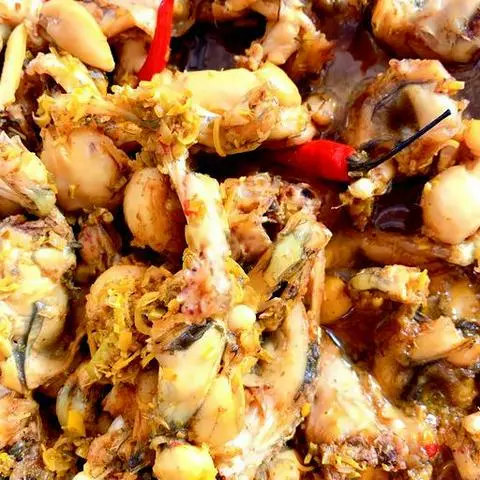 Hình ảnh Cơm Ếch xào sả ớt
