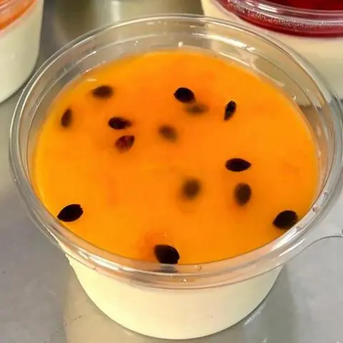 Hình ảnh Panna Cotta Chanh Dây