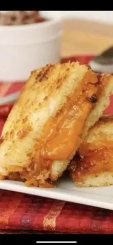 Hình ảnh Sandwich Pho Mai Vị Pizza
