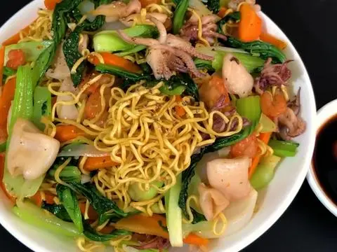 Hình ảnh mì xào hải sản 