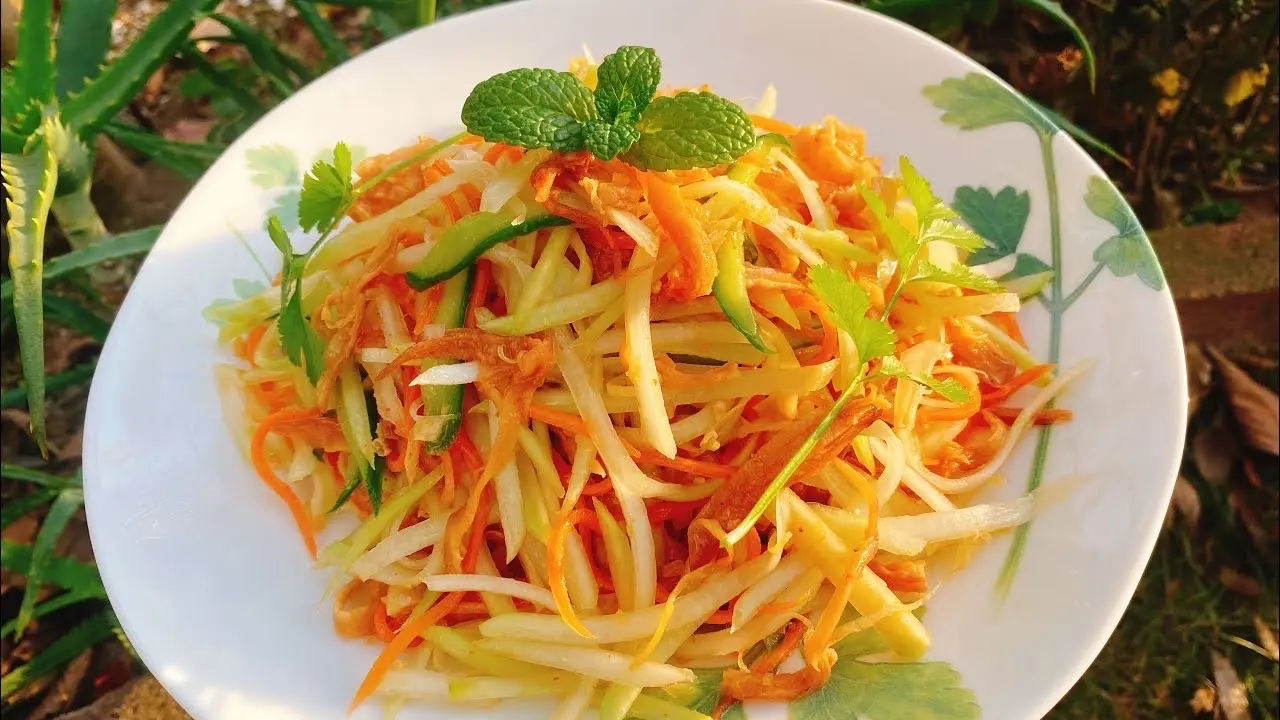 Hình ảnh Gỏi xoài khô mực