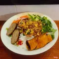 Hình ảnh Bún thịt nướng nem nướng chả giò