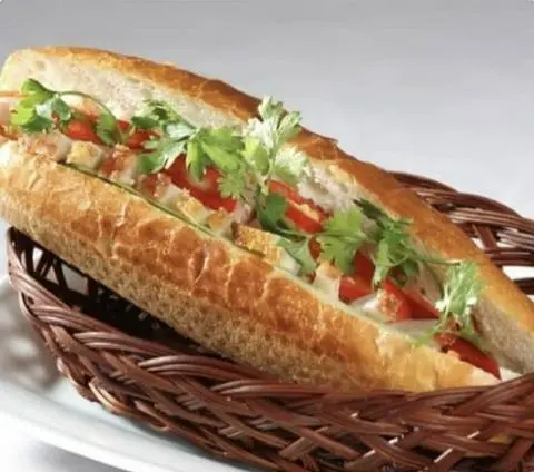 Hình ảnh Bánh Mì Heo Quay