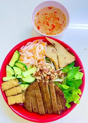 Hình ảnh bún thịt nướng chay