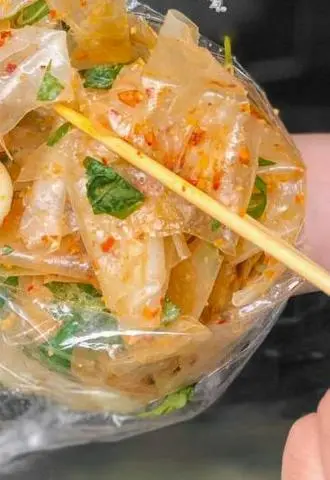 Hình ảnh Bánh tráng tỏi ớt - không trứng cút