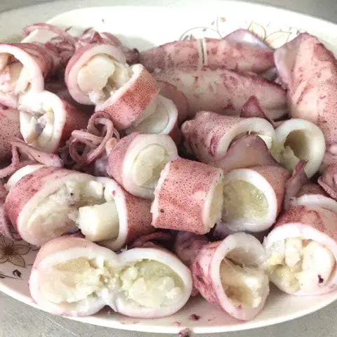 Hình ảnh 1 con mực